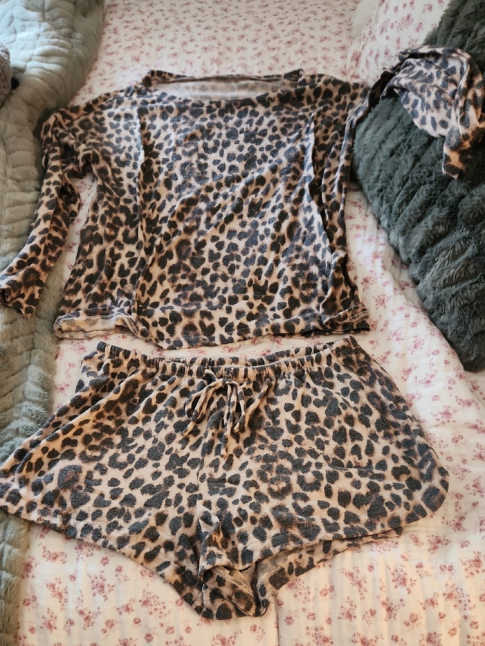 Victoria's Secret Leopard Print Lounge/PJ Set- Brown & Black